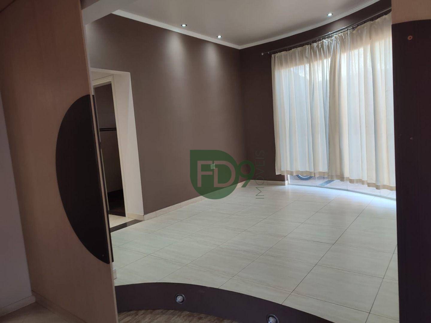 Casa, 3 quartos, 197 m² - Foto 4