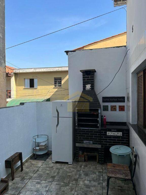 Casa à venda com 2 quartos, 68m² - Foto 4