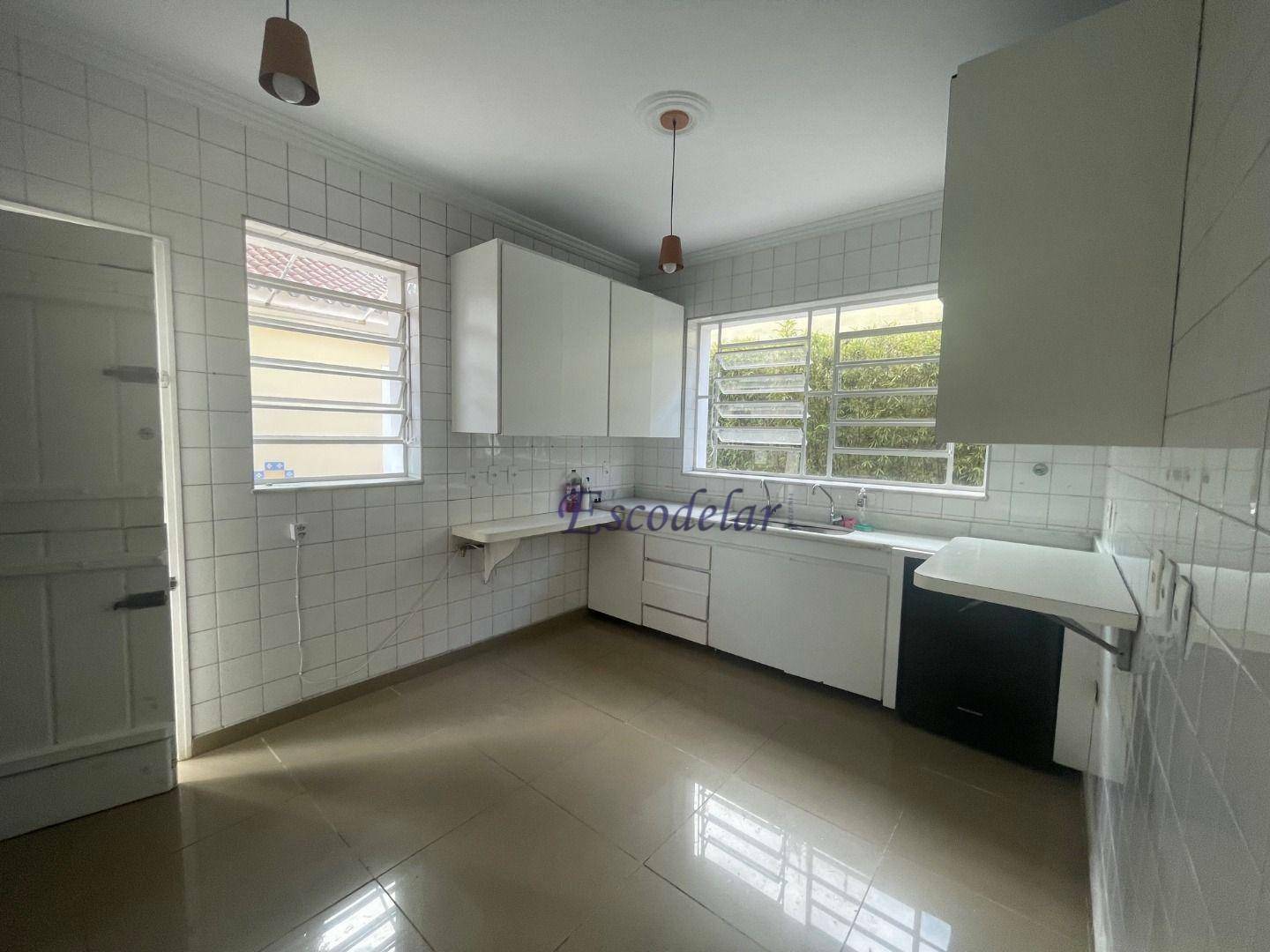 Casa para alugar com 4 quartos, 260m² - Foto 14