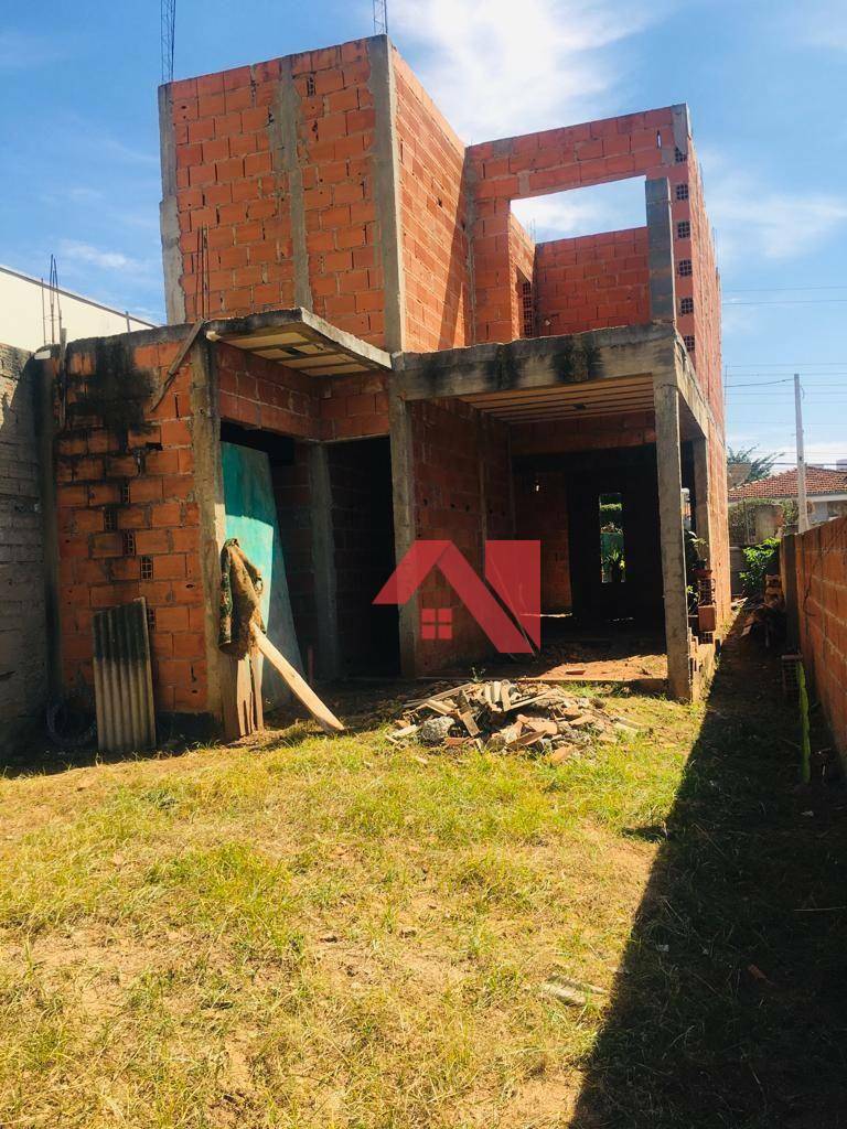 Sobrado à venda com 2 quartos, 110m² - Foto 1