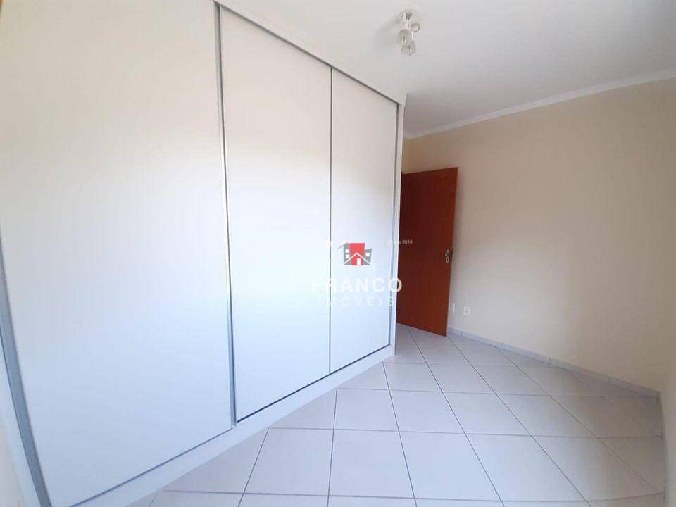 Apartamento para alugar com 2 quartos, 63m² - Foto 4