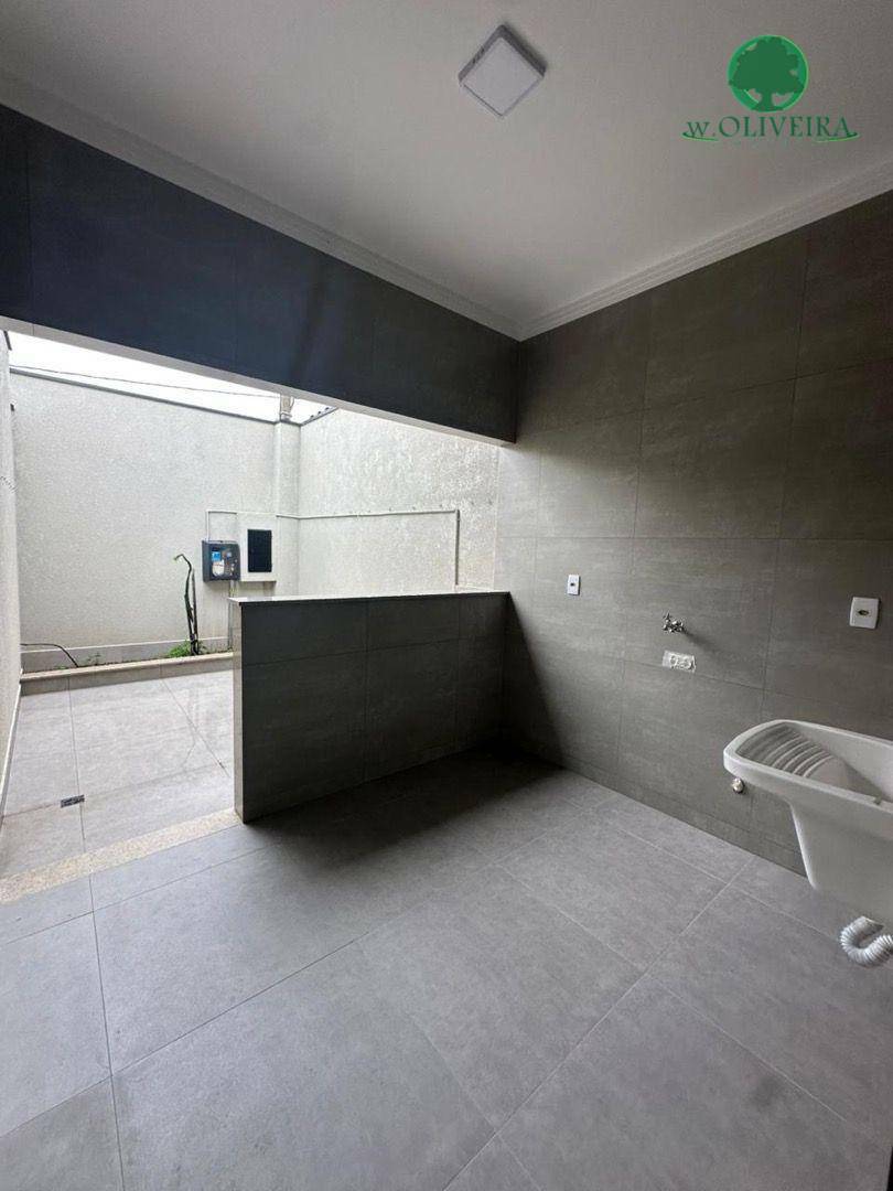 Casa à venda com 3 quartos, 200m² - Foto 9