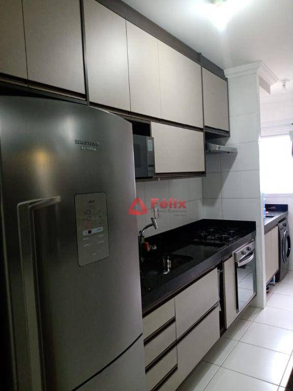 Apartamento à venda com 2 quartos, 48m² - Foto 3