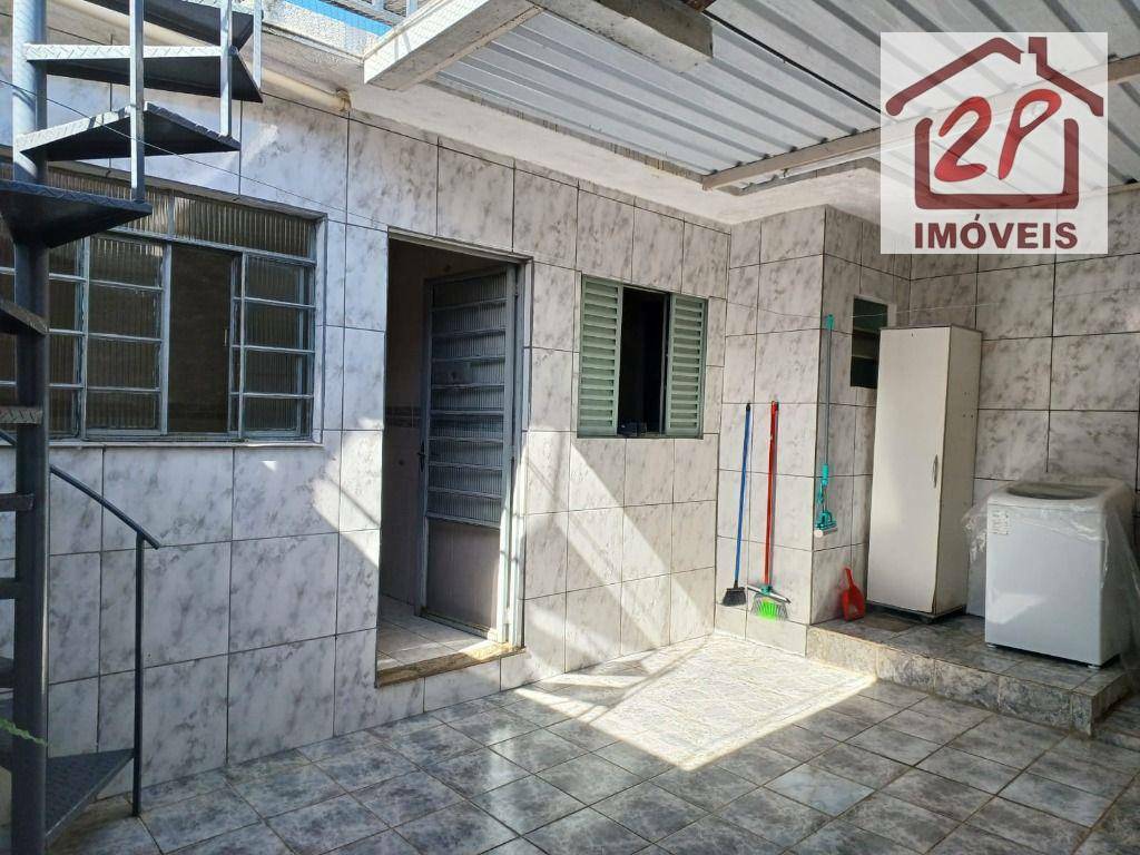 Casa à venda com 2 quartos, 180m² - Foto 8