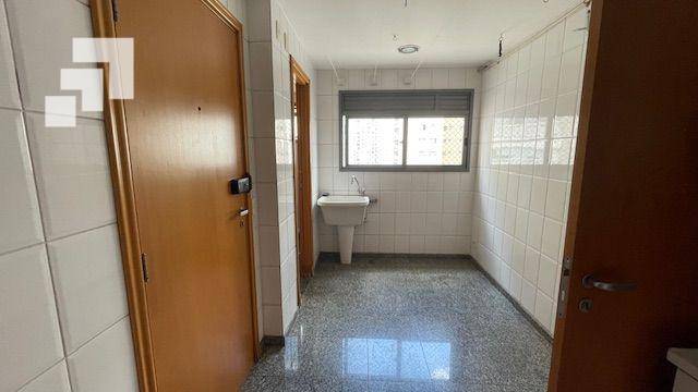 Apartamento para alugar com 4 quartos, 170m² - Foto 27