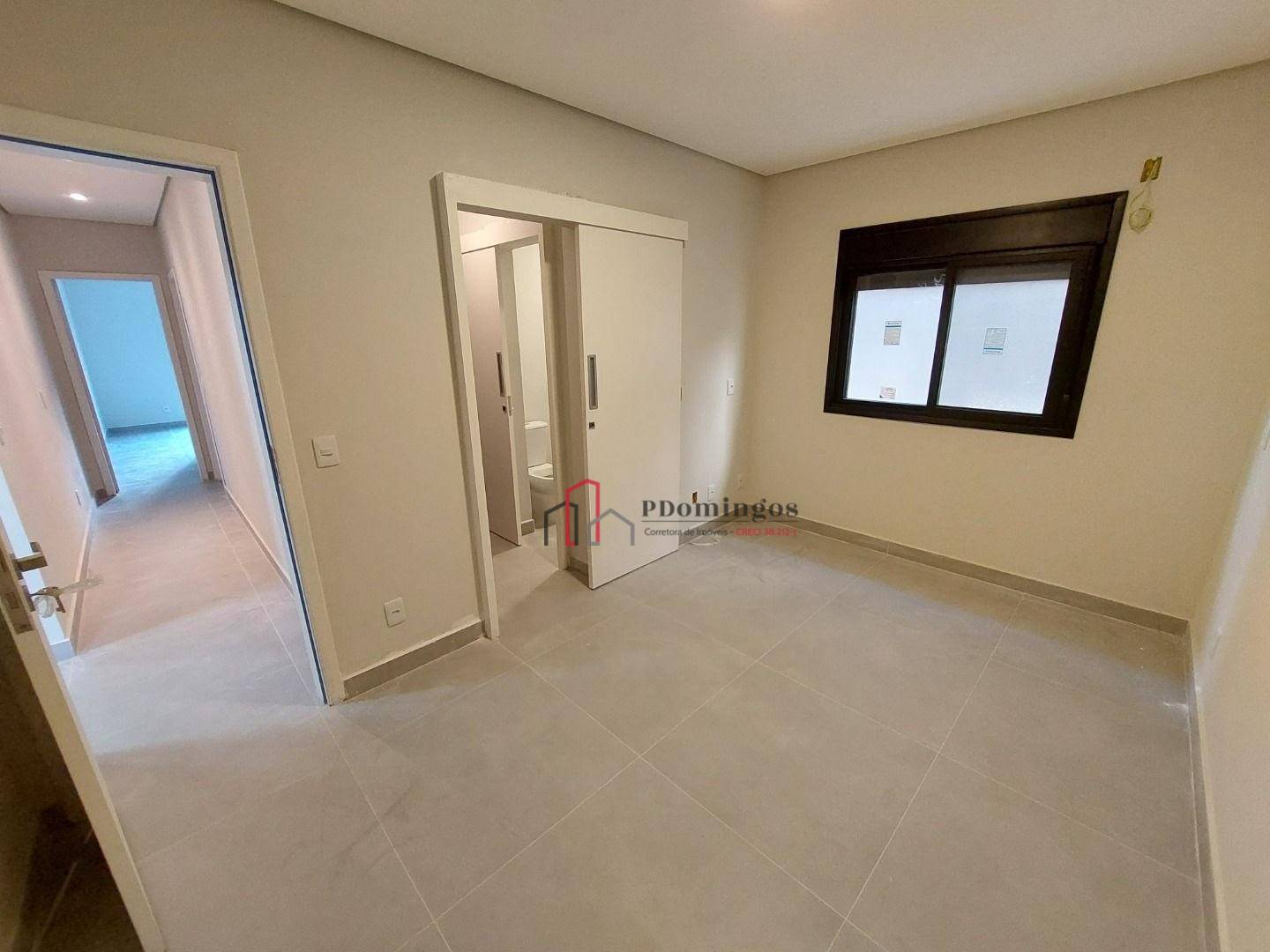 Casa de Condomínio à venda e aluguel com 3 quartos, 150m² - Foto 4