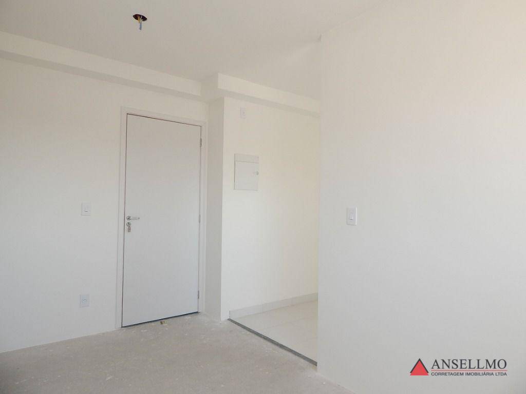 Apartamento à venda com 2 quartos, 45m² - Foto 9
