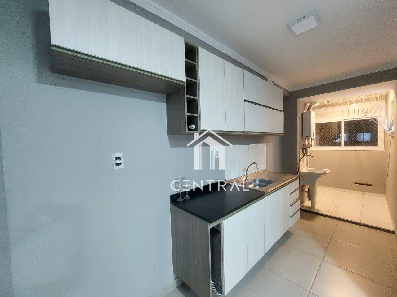 Apartamento à venda com 2 quartos, 64m² - Foto 11