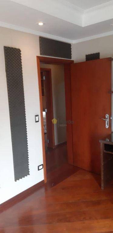 Apartamento à venda com 3 quartos, 130m² - Foto 46