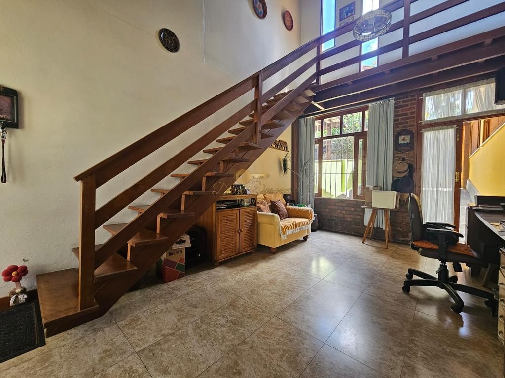 Casa à venda com 4 quartos, 200m² - Foto 10