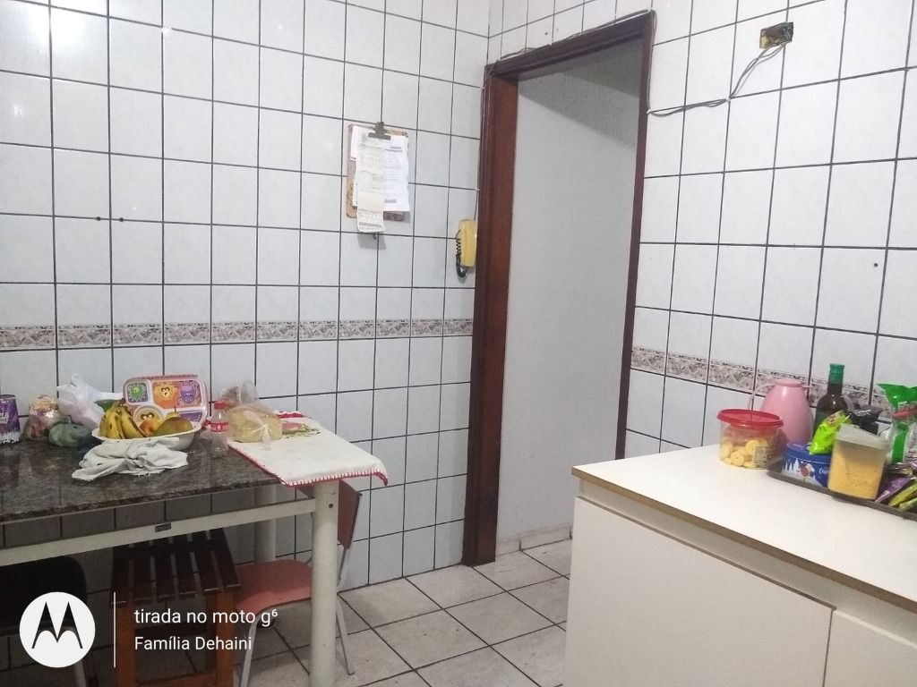 Sobrado à venda com 2 quartos, 250m² - Foto 4