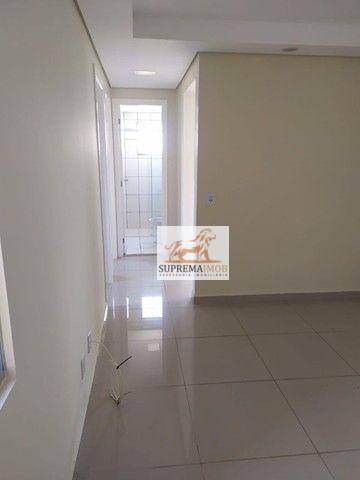 Apartamento à venda com 2 quartos, 44m² - Foto 3