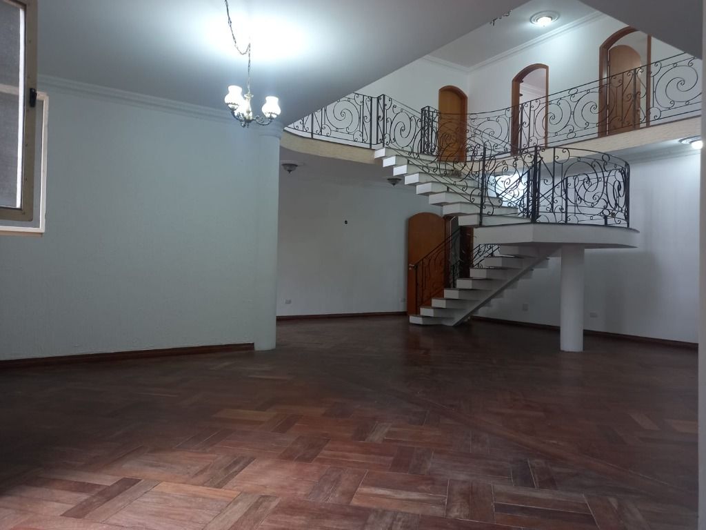 Casa à venda com 4 quartos, 386m² - Foto 4