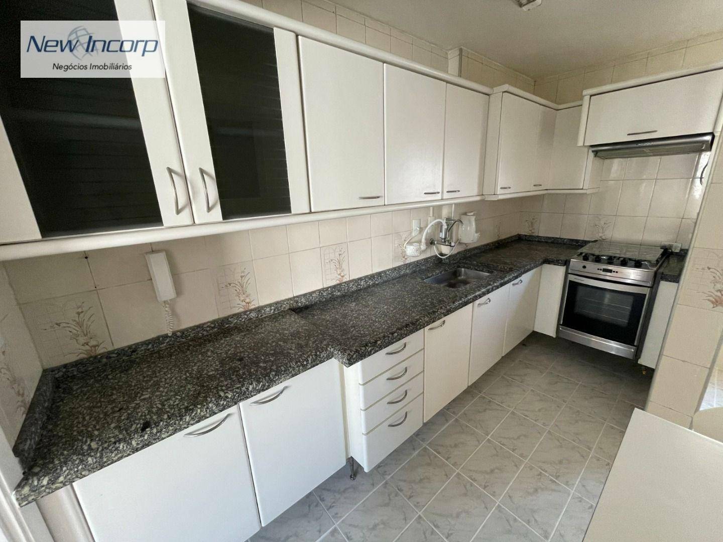 Apartamento à venda com 2 quartos, 58m² - Foto 17