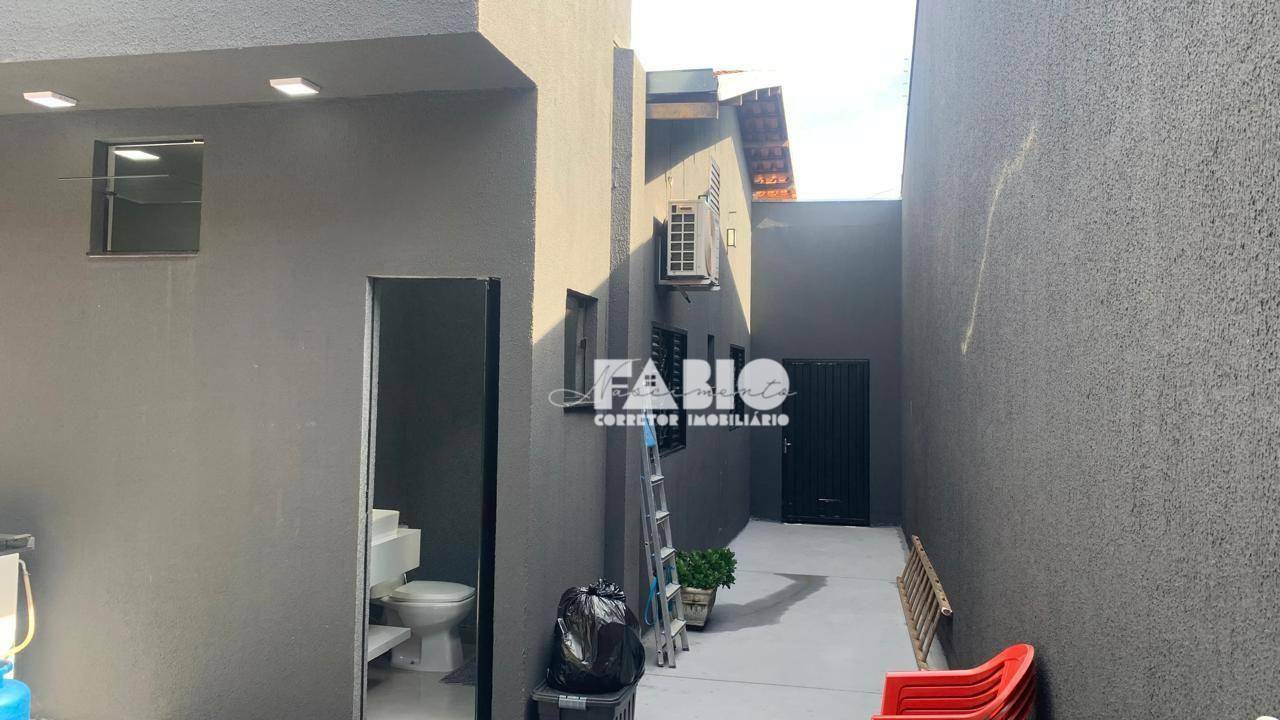 Casa à venda com 2 quartos, 140m² - Foto 22