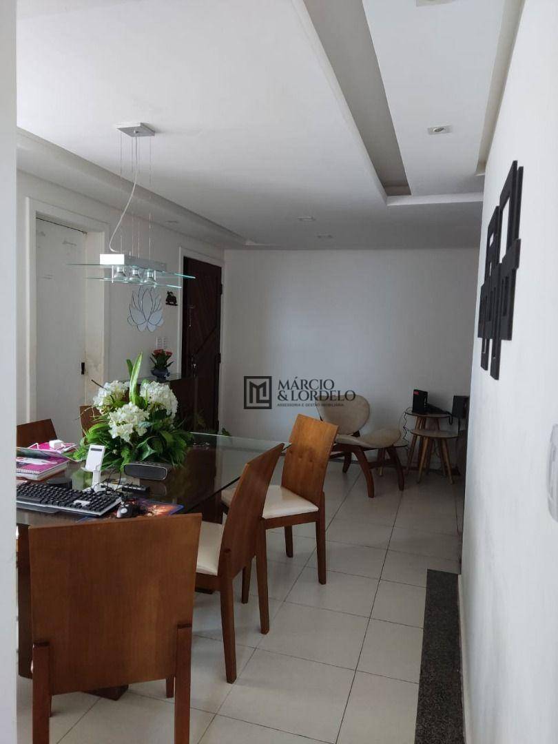 Apartamento à venda com 3 quartos, 100m² - Foto 2