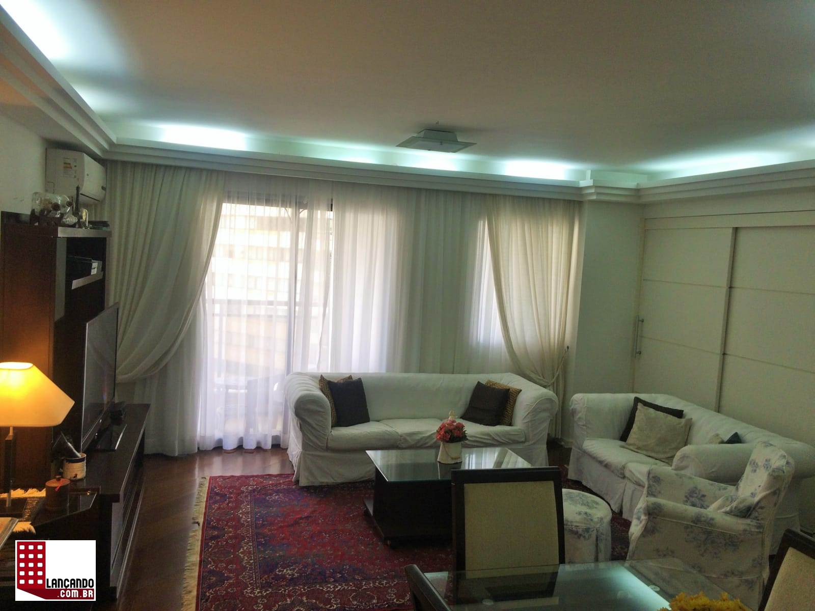 Apartamento à venda com 3 quartos, 120m² - Foto 1