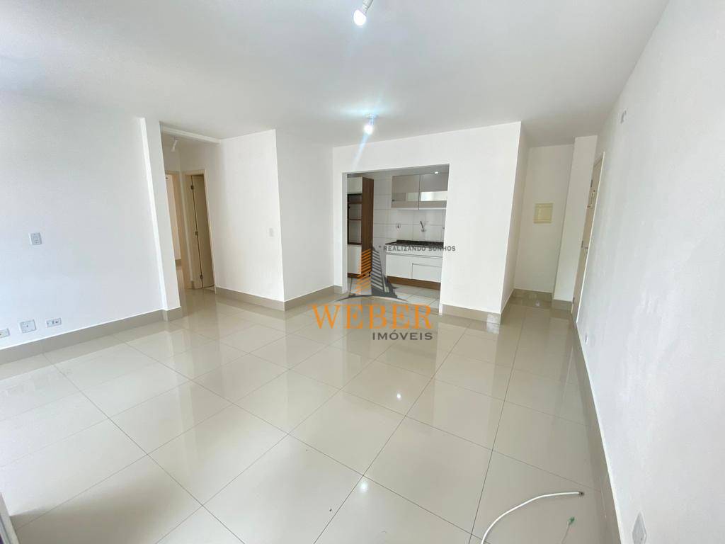 Apartamento à venda com 2 quartos, 70m² - Foto 15