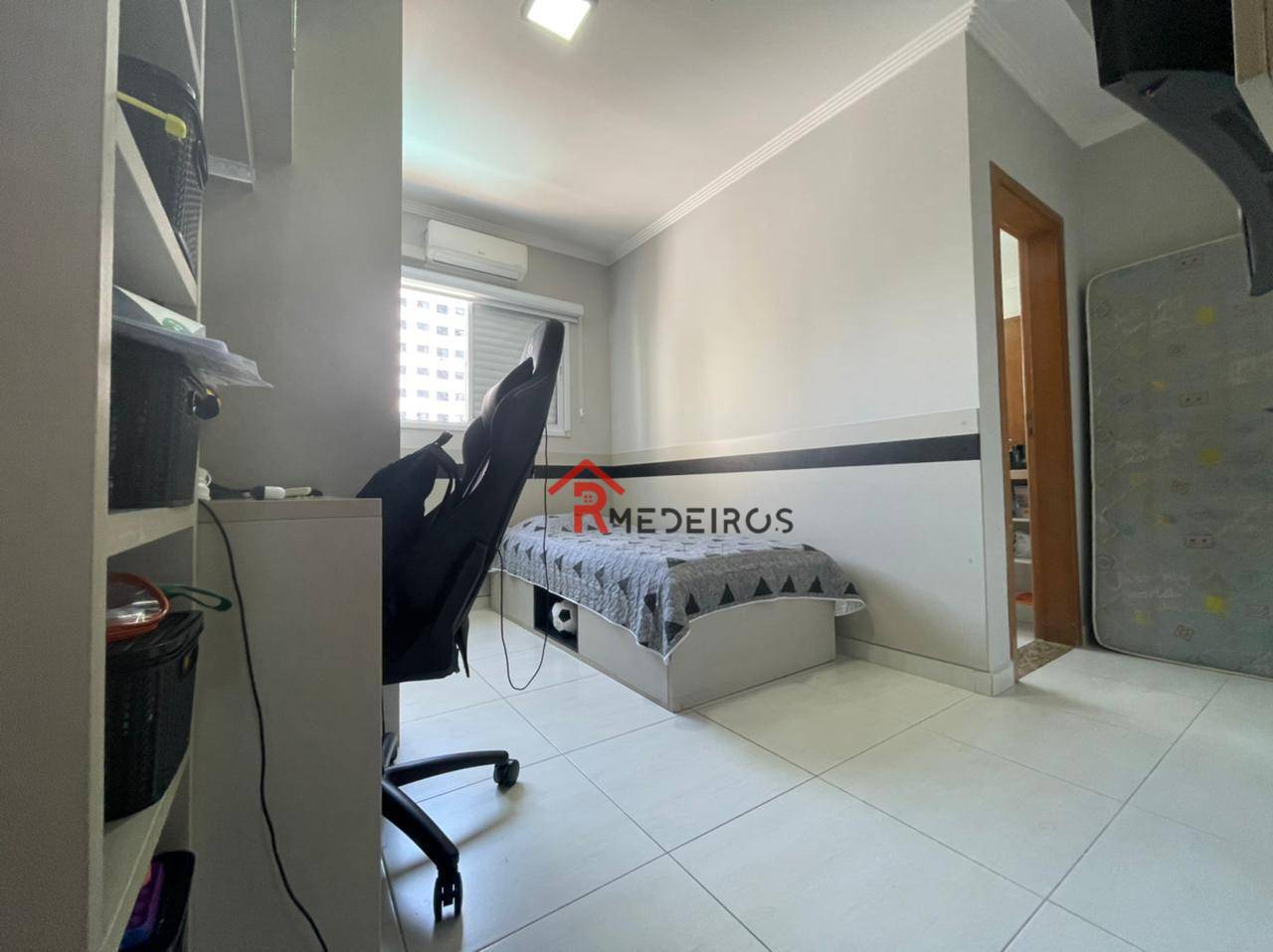 Apartamento à venda com 3 quartos, 120m² - Foto 13