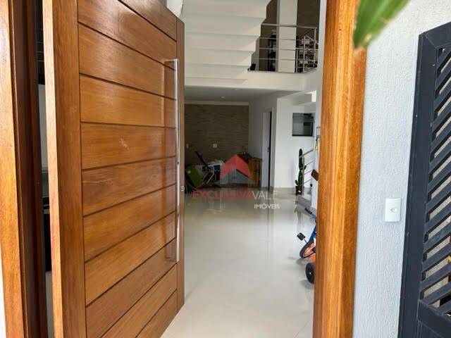 Casa de Condomínio à venda com 5 quartos, 563m² - Foto 2