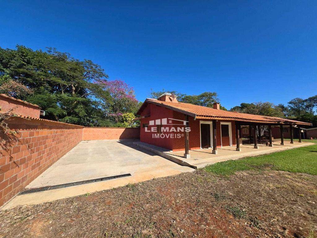 Chácara à venda e aluguel com 2 quartos, 240m² - Foto 18