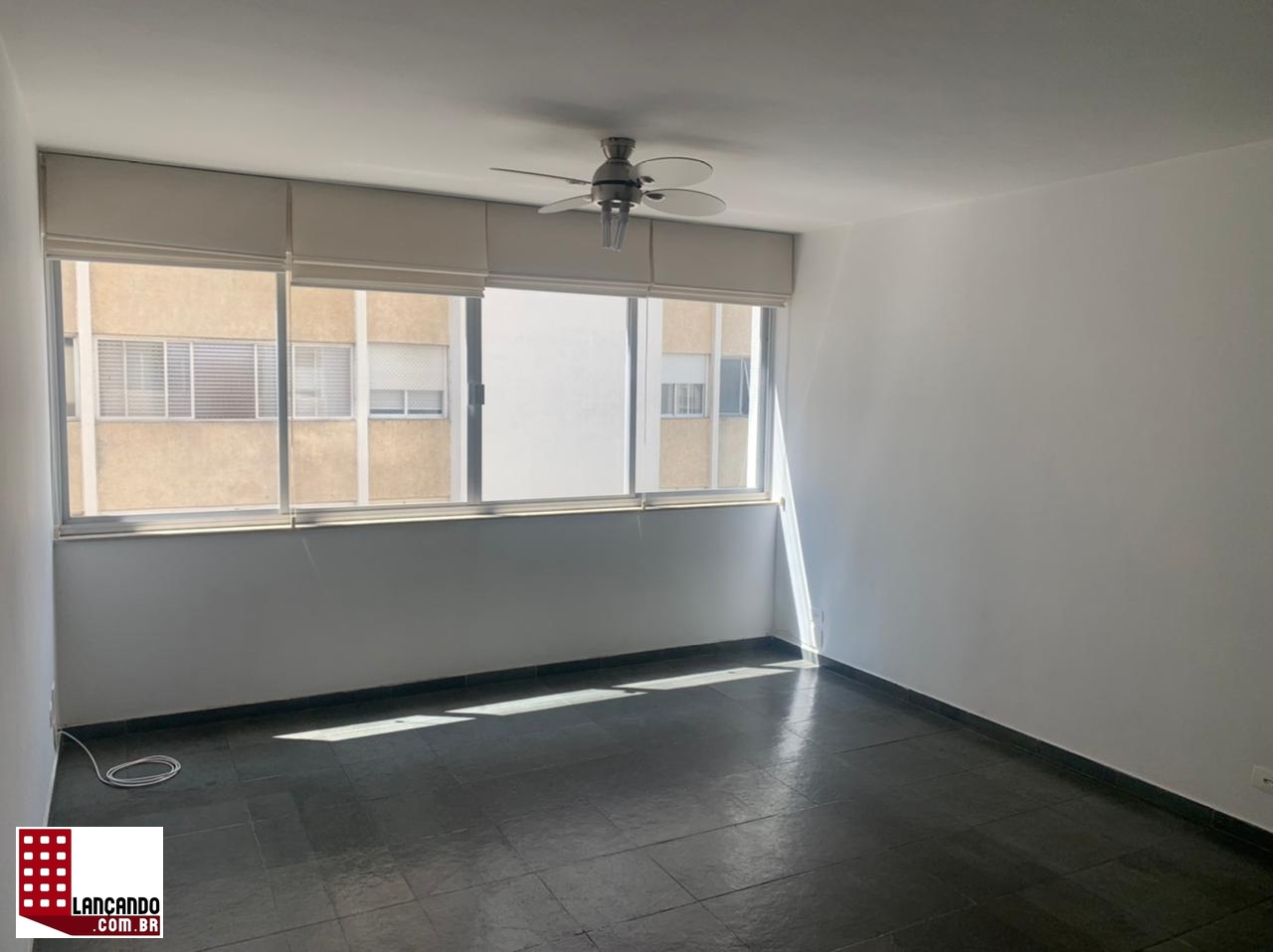 Apartamento à venda com 3 quartos, 112m² - Foto 2