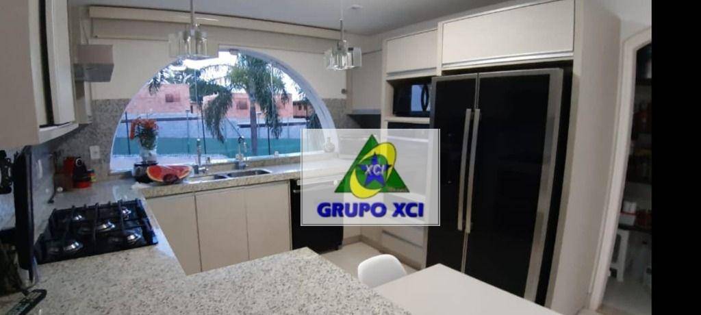 Casa para alugar com 4 quartos, 800m² - Foto 7