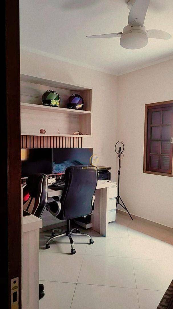 Sobrado à venda com 3 quartos, 195m² - Foto 24