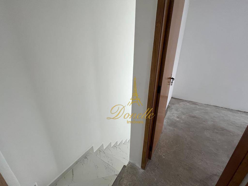 Casa à venda com 2 quartos, 72m² - Foto 18