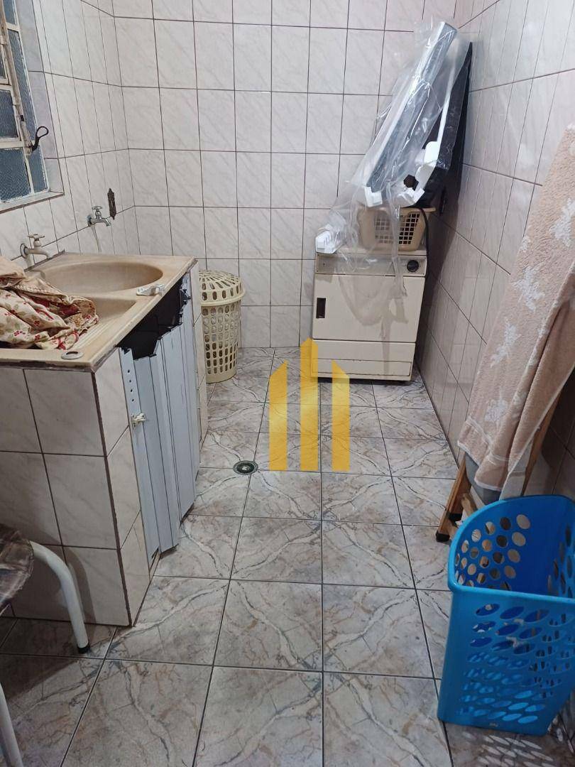 Sobrado à venda com 4 quartos, 250m² - Foto 22