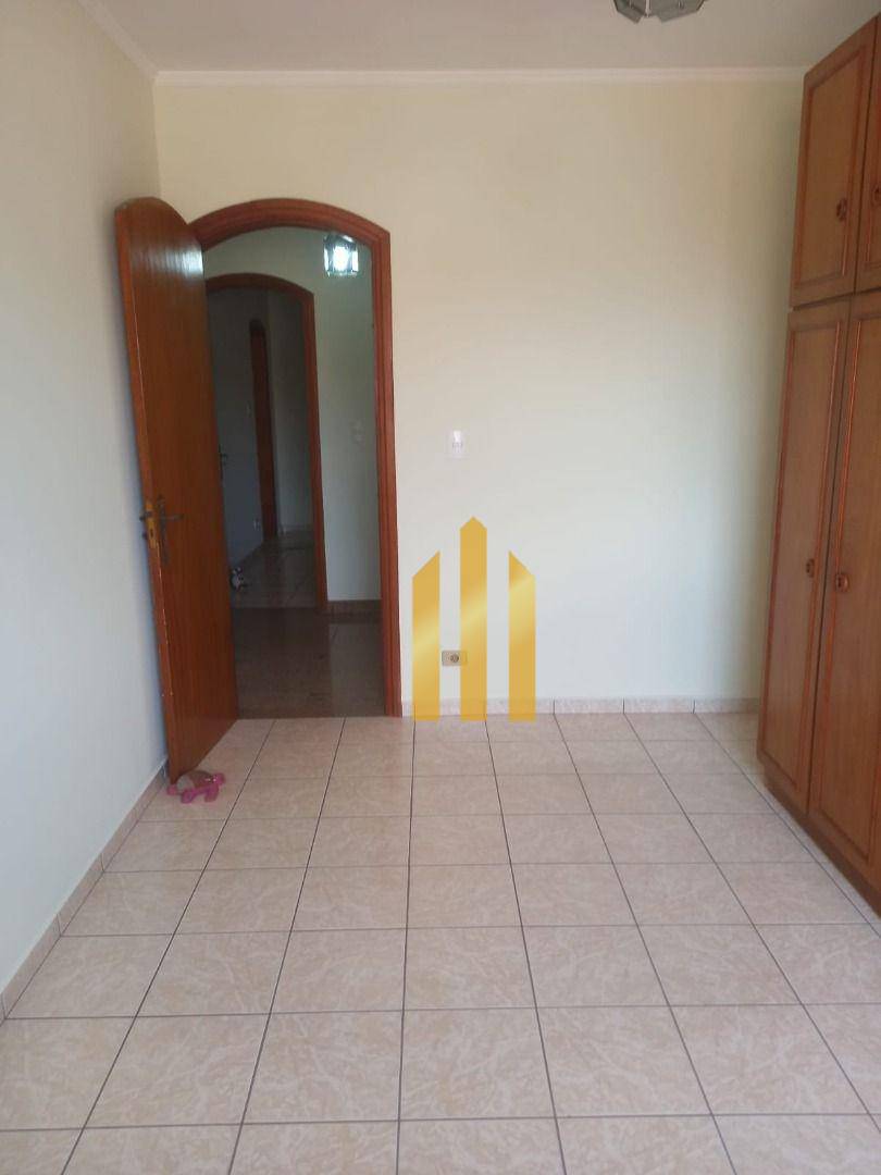 Sobrado à venda e aluguel com 3 quartos, 190m² - Foto 22