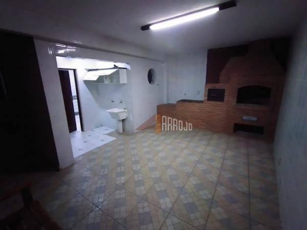 Sobrado à venda com 4 quartos, 245m² - Foto 23