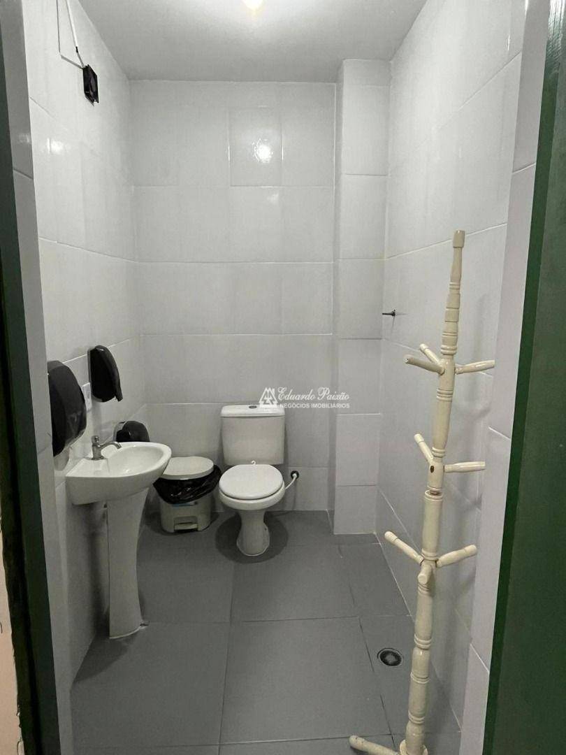 Sobrado à venda e aluguel com 3 quartos, 500m² - Foto 21