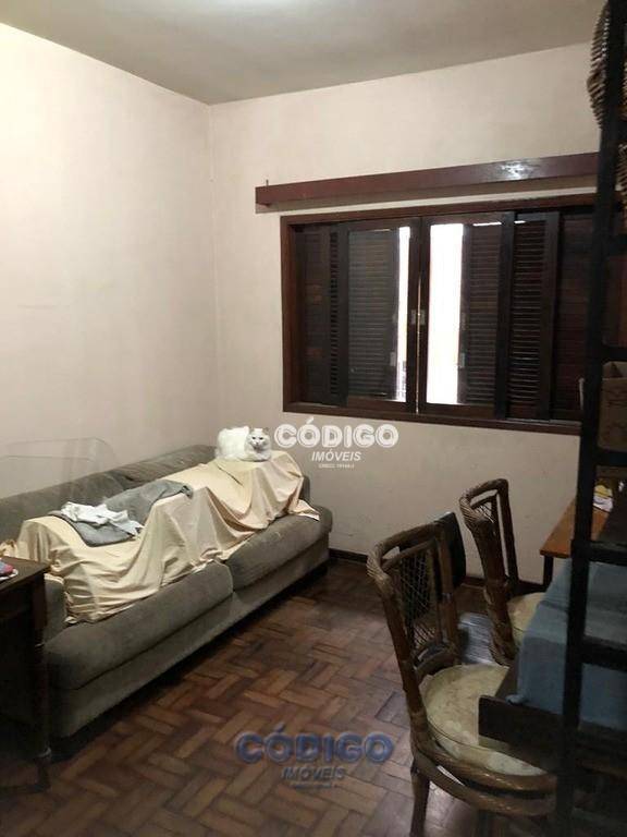 Casa à venda e aluguel com 4 quartos, 300m² - Foto 8