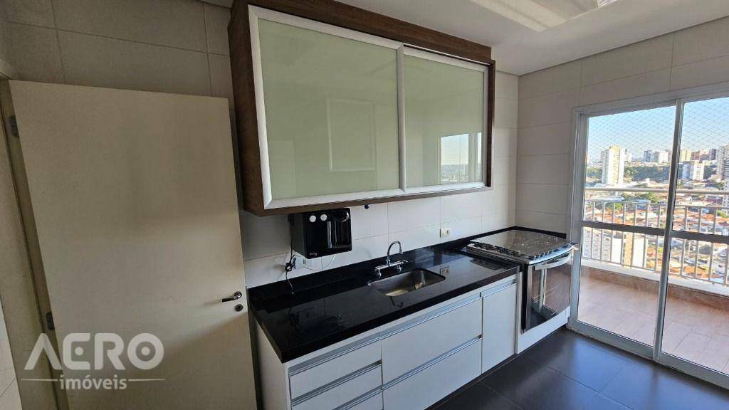 Apartamento para alugar com 3 quartos, 180m² - Foto 17