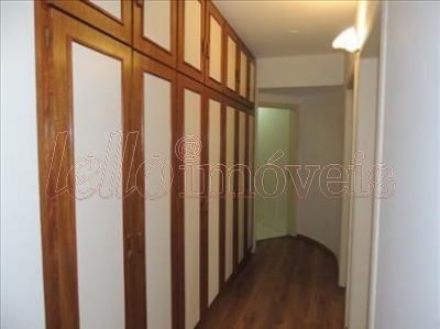 Apartamento para alugar com 4 quartos, 210m² - Foto 8