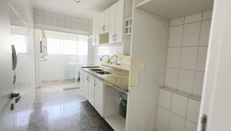 Apartamento à venda com 3 quartos, 80m² - Foto 6