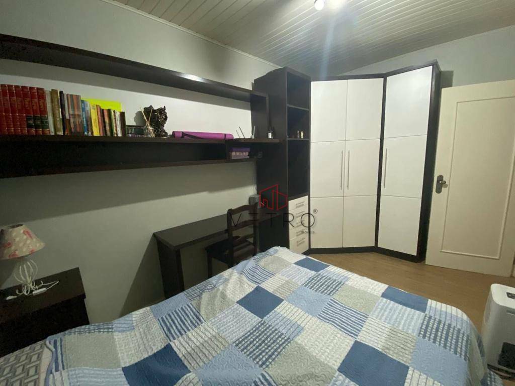 Casa à venda com 3 quartos, 160m² - Foto 14