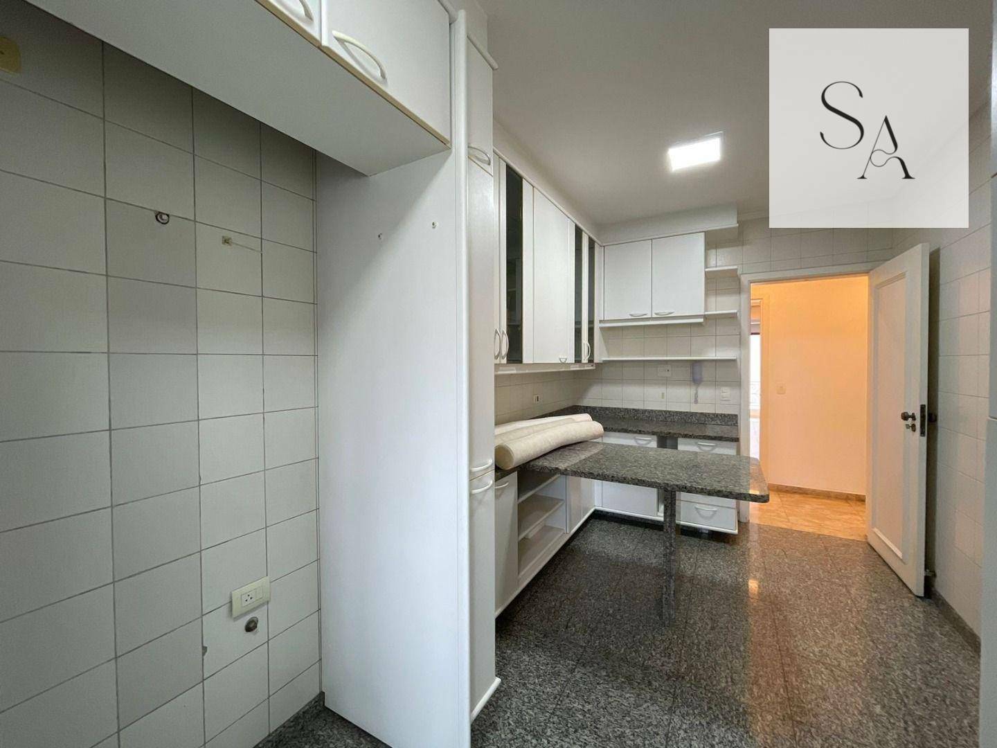 Apartamento à venda com 4 quartos, 186m² - Foto 35