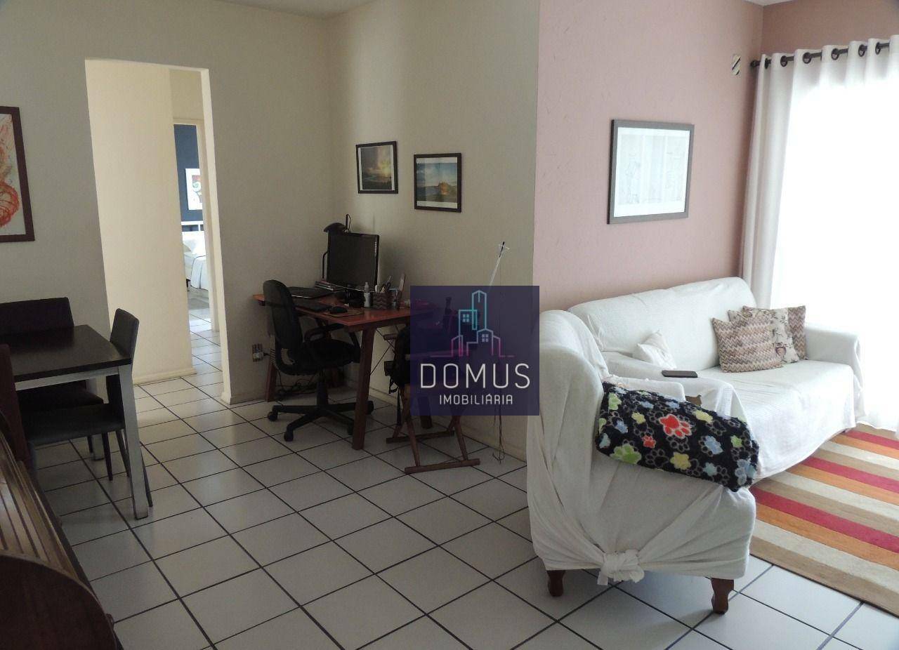 Apartamento à venda com 2 quartos, 77m² - Foto 4