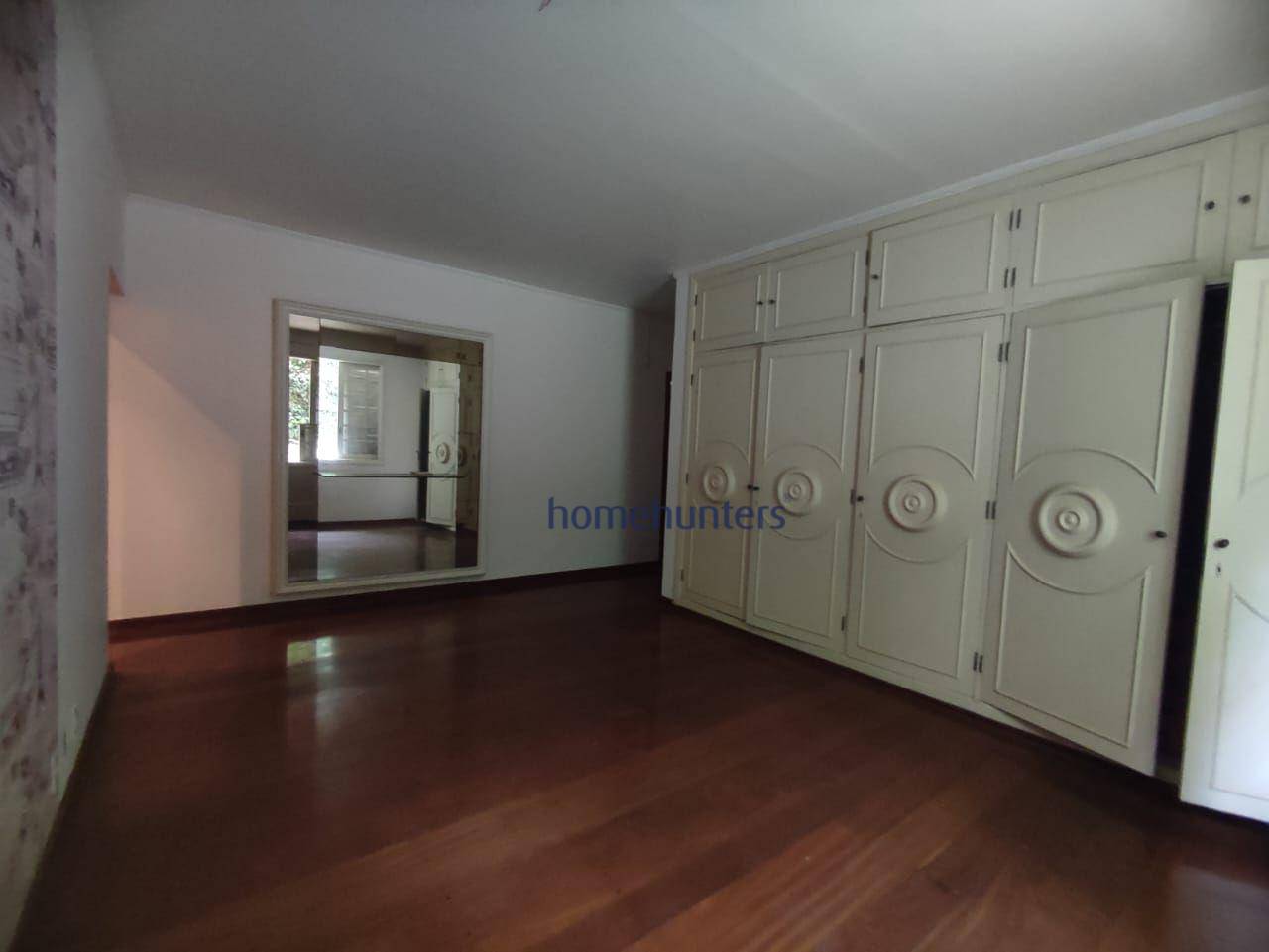 Casa à venda com 6 quartos, 550m² - Foto 21