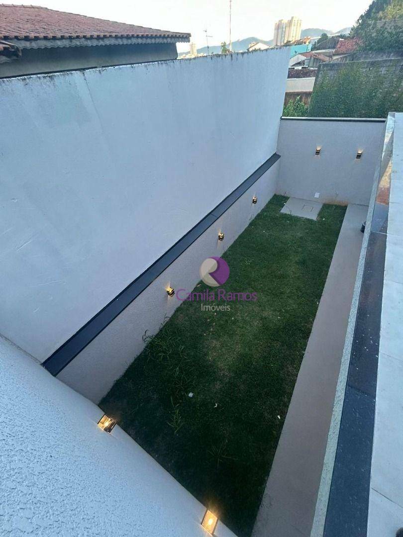 Casa à venda com 3 quartos, 112m² - Foto 11