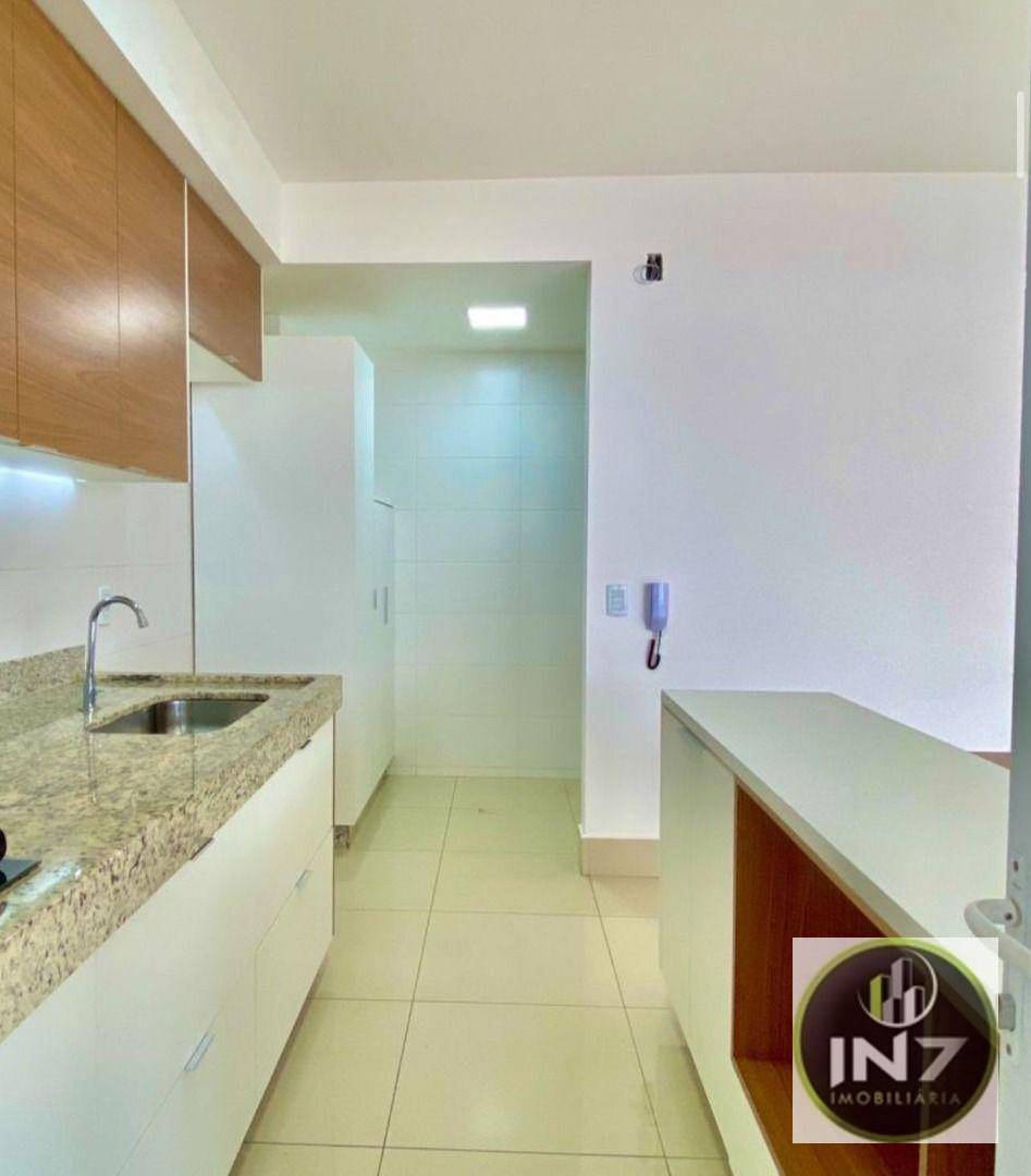 Apartamento à venda com 3 quartos, 107m² - Foto 8