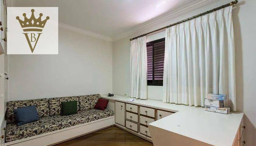 Apartamento à venda com 4 quartos, 235m² - Foto 12