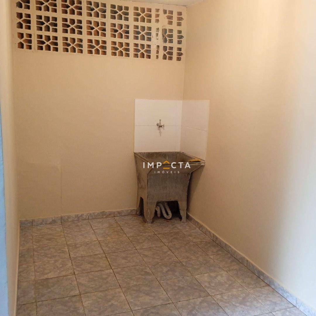 Casa para alugar com 1 quarto, 55m² - Foto 3