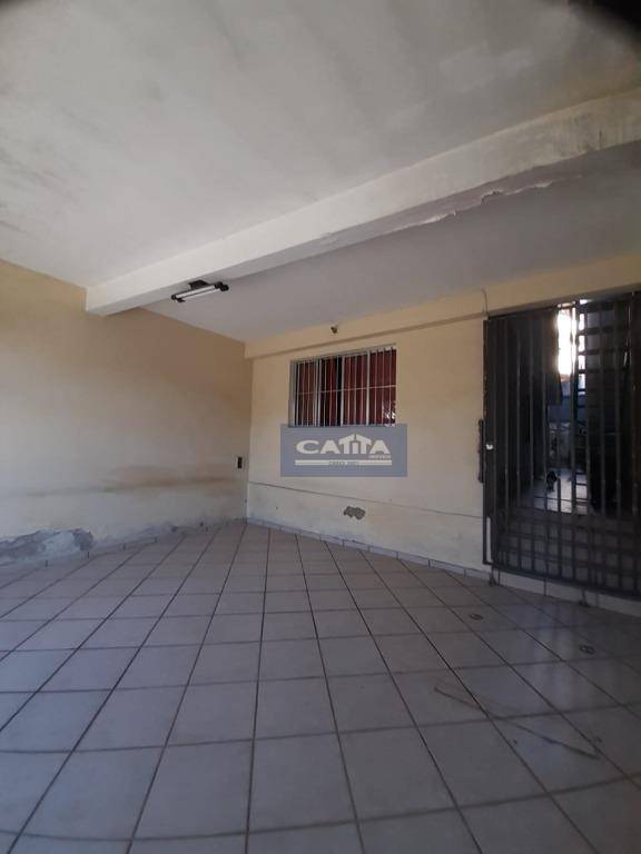 Sobrado à venda com 4 quartos, 250m² - Foto 2