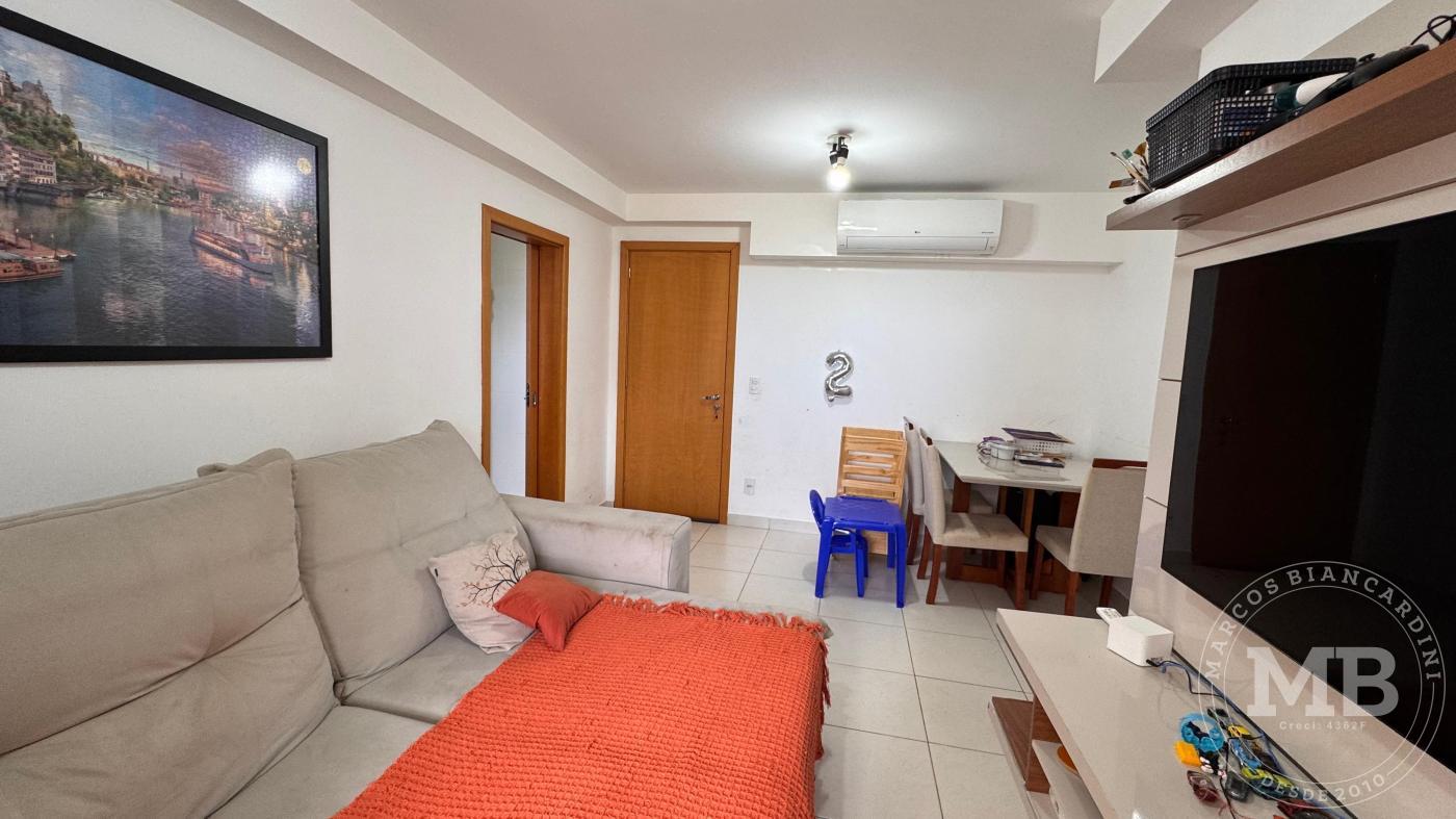 Apartamento à venda com 2 quartos, 62m² - Foto 5