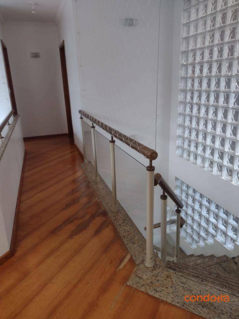 Casa para alugar com 3 quartos, 200m² - Foto 45