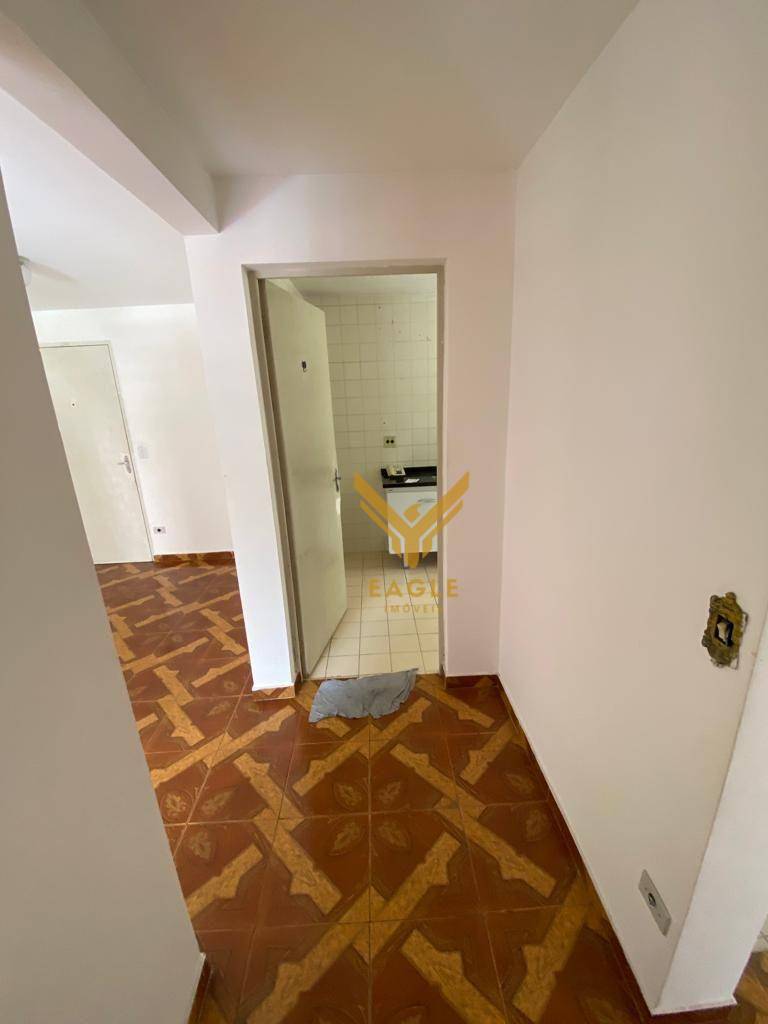 Apartamento à venda com 2 quartos, 56m² - Foto 12