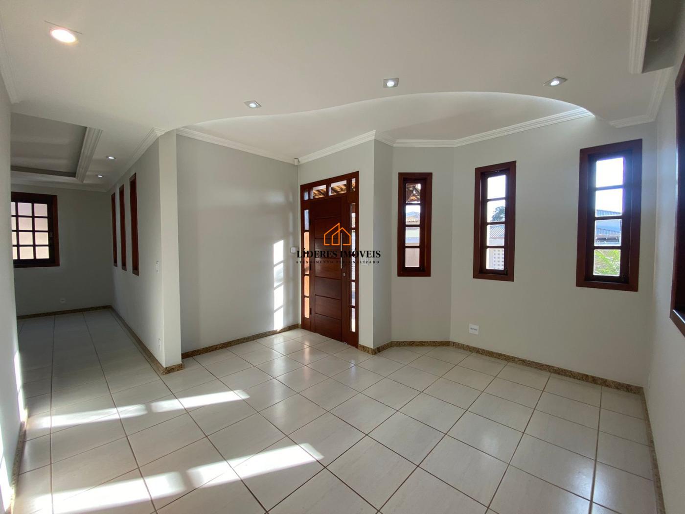 Casa à venda com 3 quartos, 153m² - Foto 2